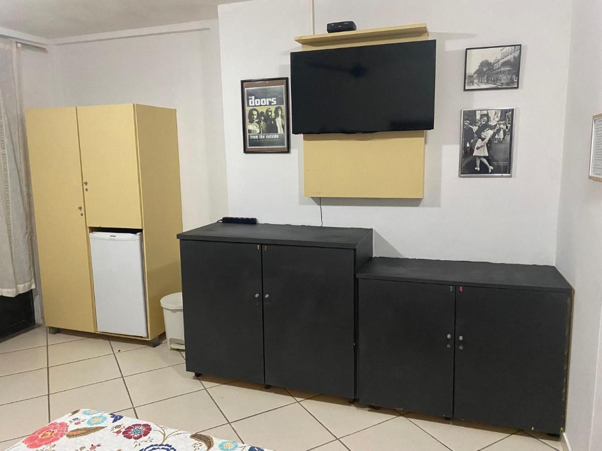 Albergue Ipanema Club *